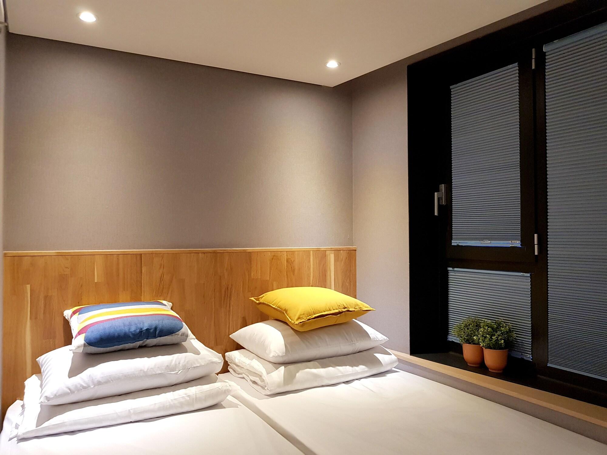 Hostel Cleo Seoul Hongdae Εξωτερικό φωτογραφία