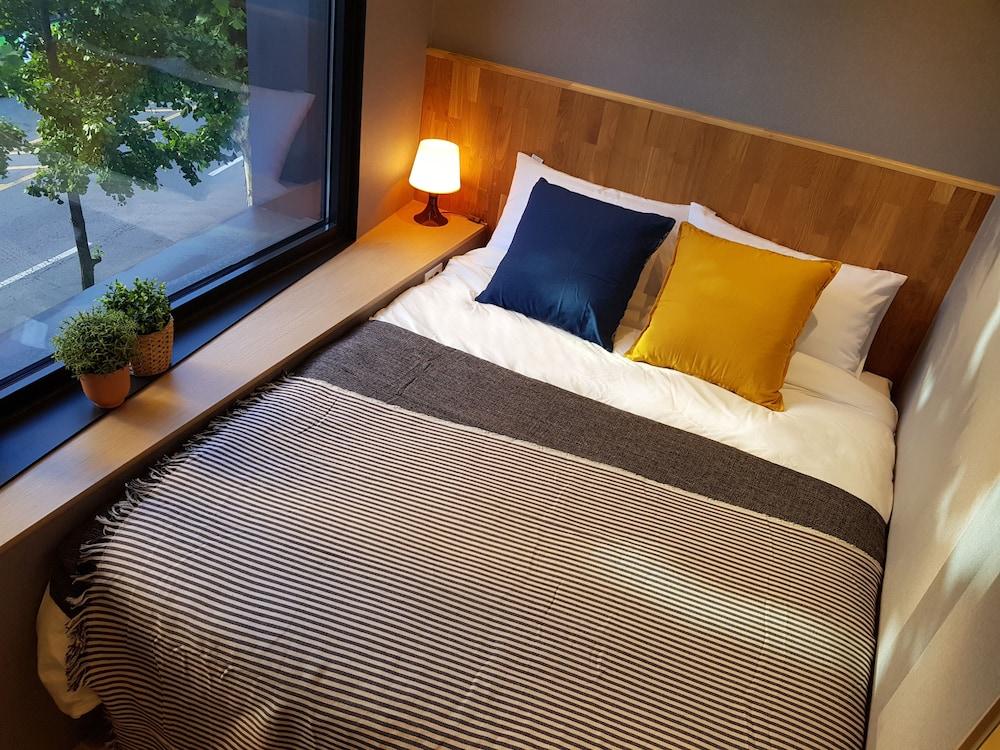 Hostel Cleo Seoul Hongdae Εξωτερικό φωτογραφία