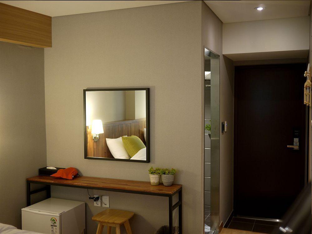 Hostel Cleo Seoul Hongdae Εξωτερικό φωτογραφία