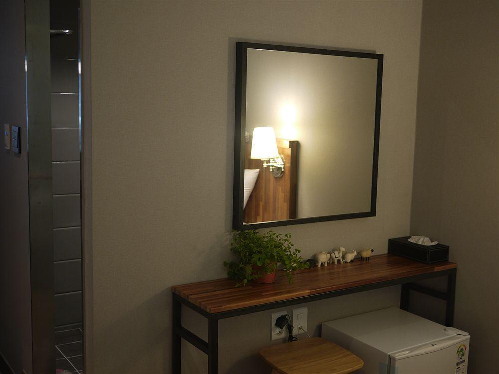 Hostel Cleo Seoul Hongdae Εξωτερικό φωτογραφία